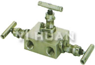 SS-M2F8 3-Valve Manifold